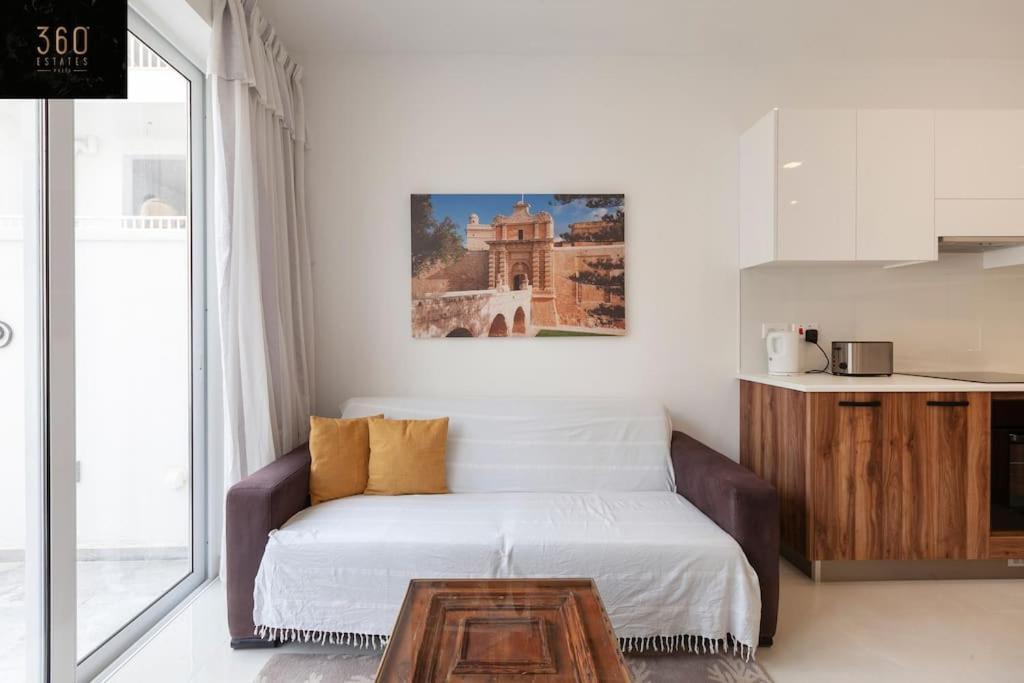 Comfy Apt With Terrace, 5 Mins To Sliema Ferries By 360 Estates Gzira Exterior foto